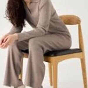 Uniqlo Washable Knit Ribbed Pants and Polo Sweater – New without tags